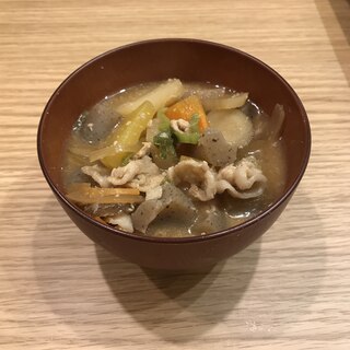 酒粕入り豚汁